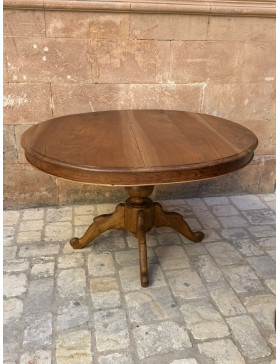 Mesa ovaláda